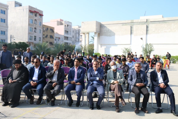 آئین استقبال و تشییع آلاله گمنام دفاع مقدس با حضور هیات رئیسه، کارکنان و دانشجومعلمان دانشگاه فرهنگیان استان بوشهر در پردیس علامه طباطبایی برگزار شد. 8