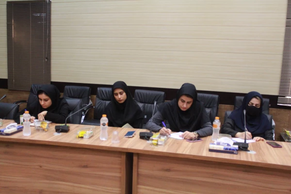 رئیس دانشگاه فرهنگیان استان بوشهر در نشست با اصحاب رسانه استان بر لزوم تقویت زیرساخت ها و هیات علمی تاکید و گفت که تربیت تمام ساحتی دانشجویان از رویکردهای دانشگاه است. 10