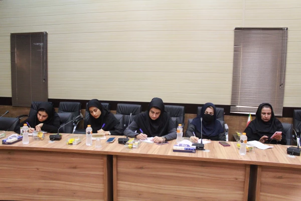 رئیس دانشگاه فرهنگیان استان بوشهر در نشست با اصحاب رسانه استان بر لزوم تقویت زیرساخت ها و هیات علمی تاکید و گفت که تربیت تمام ساحتی دانشجویان از رویکردهای دانشگاه است. 11