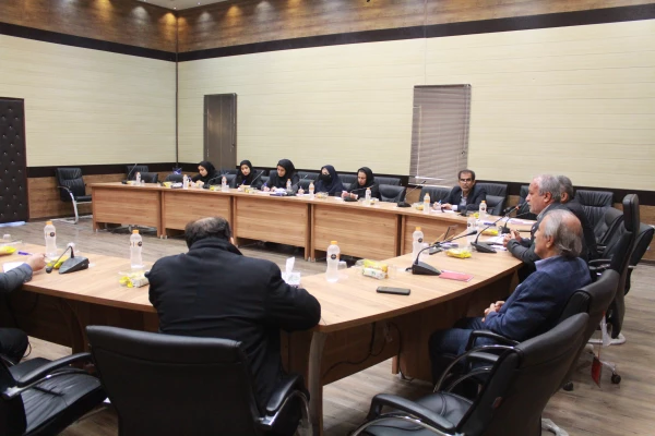 رئیس دانشگاه فرهنگیان استان بوشهر در نشست با اصحاب رسانه استان بر لزوم تقویت زیرساخت ها و هیات علمی تاکید و گفت که تربیت تمام ساحتی دانشجویان از رویکردهای دانشگاه است. 17