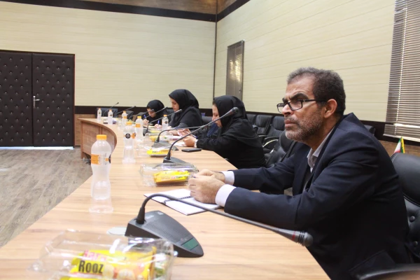 رئیس دانشگاه فرهنگیان استان بوشهر در نشست با اصحاب رسانه استان بر لزوم تقویت زیرساخت ها و هیات علمی تاکید و گفت که تربیت تمام ساحتی دانشجویان از رویکردهای دانشگاه است. 21