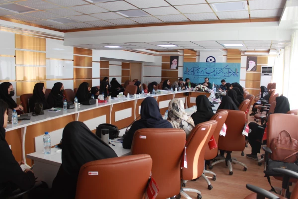 رویداد گفتمانی قیام جوانان در لبیک به دعوت امام امت در بیانیه گام دوم در دانشگاه فرهنگیان استان بوشهر برگزار شد.  6