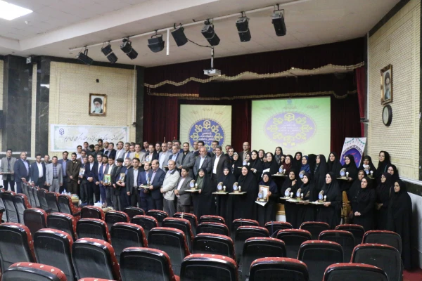 یازدهمین جشنواره ملی پژوهش و فناوری با شعار "پژوهش و فناوری، پیشران تولید دانش بنیان و تربیت معلم آینده" به میزبانی بوشهر برگزار شد. 5