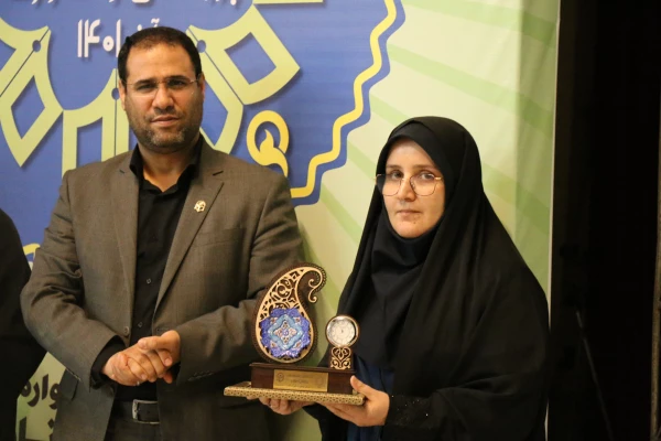 
رئیس دانشگاه فرهنگیان استان بوشهر از کسب عنوان چهارم این دانشگاه در یازدهمین جشنواره پژوهش و فناوری دانشگاه فرهنگیان خبر داد.   5