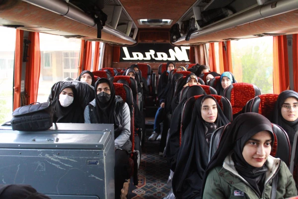 رئیس دانشگاه فرهنگیان استان بوشهر از اعزام کاروان دانشجویی دانشگاه فرهنگیان این استان به اردوی راهیان نور مقاومت کرمان خبر داد. 10