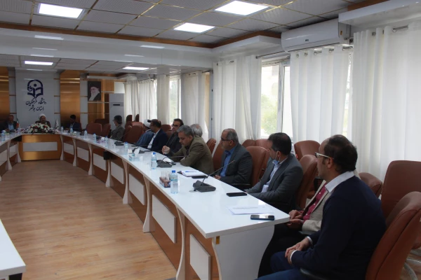 نشست تخصصی علوم انسانی اسلامی با حضور عضو هیات علمی موسسه آموزشی پژوهشی امام خمینی (ره) در دانشگاه فرهنگیان استان بوشهر برگزار شد. 2