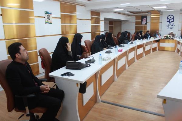 نشست تخصصی علوم انسانی اسلامی با حضور عضو هیات علمی موسسه آموزشی پژوهشی امام خمینی (ره) در دانشگاه فرهنگیان استان بوشهر برگزار شد. 3