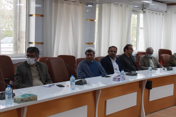 نشست تخصصی علوم انسانی اسلامی با حضور عضو هیات علمی موسسه آموزشی پژوهشی امام خمینی (ره) در دانشگاه فرهنگیان استان بوشهر برگزار شد. 5