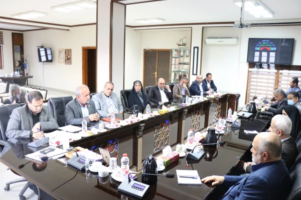 جلسه هیات امنای دانشگاه فرهنگیان بوشهر، با حضور رئیس دانشگاه فرهنگیان برگزار شد. 5