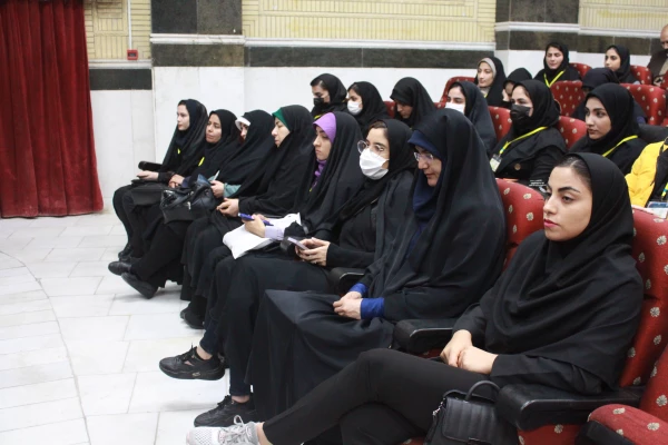 با حضور معاون دانشجویی دانشگاه فرهنگیان هشتمین دوره بالندگی حرفه ای کارشناسان و متخصصین تربیت بدنی و پنجمین همایش کشوری انجمن های ورزش دانشجویی خوابگاهی دانشگاه فرهنگیان در بوشهر آغاز شد. 16