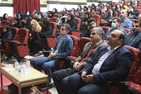 با حضور معاون دانشجویی دانشگاه فرهنگیان هشتمین دوره بالندگی حرفه ای کارشناسان و متخصصین تربیت بدنی و پنجمین همایش کشوری انجمن های ورزش دانشجویی خوابگاهی دانشگاه فرهنگیان در بوشهر آغاز شد. 14