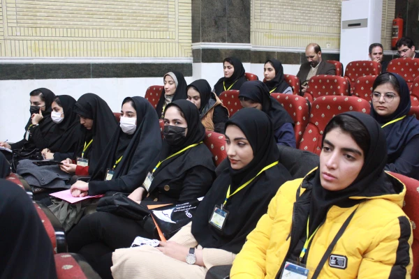 با حضور معاون دانشجویی دانشگاه فرهنگیان هشتمین دوره بالندگی حرفه ای کارشناسان و متخصصین تربیت بدنی و پنجمین همایش کشوری انجمن های ورزش دانشجویی خوابگاهی دانشگاه فرهنگیان در بوشهر آغاز شد. 23