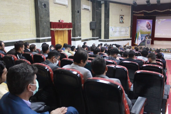 با حضور معاون دانشجویی دانشگاه فرهنگیان هشتمین دوره بالندگی حرفه ای کارشناسان و متخصصین تربیت بدنی و پنجمین همایش کشوری انجمن های ورزش دانشجویی خوابگاهی دانشگاه فرهنگیان در بوشهر آغاز شد. 25