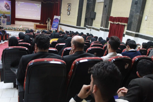 با حضور معاون دانشجویی دانشگاه فرهنگیان هشتمین دوره بالندگی حرفه ای کارشناسان و متخصصین تربیت بدنی و پنجمین همایش کشوری انجمن های ورزش دانشجویی خوابگاهی دانشگاه فرهنگیان در بوشهر آغاز شد. 26