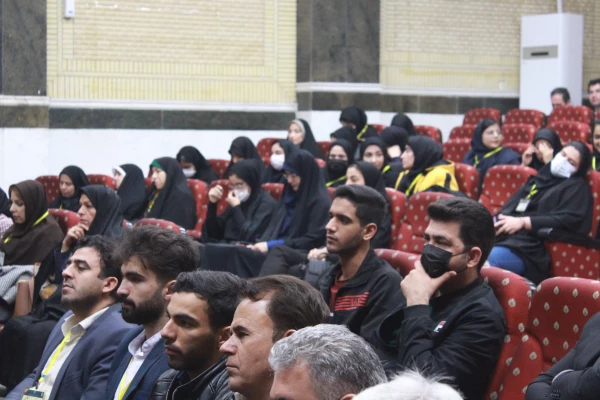 با حضور معاون دانشجویی دانشگاه فرهنگیان هشتمین دوره بالندگی حرفه ای کارشناسان و متخصصین تربیت بدنی و پنجمین همایش کشوری انجمن های ورزش دانشجویی خوابگاهی دانشگاه فرهنگیان در بوشهر آغاز شد. 30