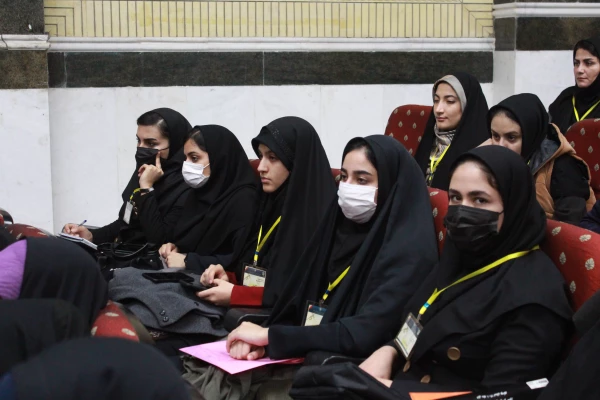 رئیس دانشگاه فرهنگیان استان بوشهر با بیان اینکه مقوله تربیت بدنی و سلامت بسیار مهم است، گفت: نقش تربیت بدنی در جامعه امروز کم نظیر است. 9