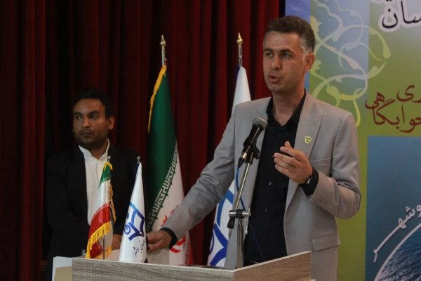 رئیس دانشگاه فرهنگیان استان بوشهر با بیان اینکه مقوله تربیت بدنی و سلامت بسیار مهم است، گفت: نقش تربیت بدنی در جامعه امروز کم نظیر است. 13