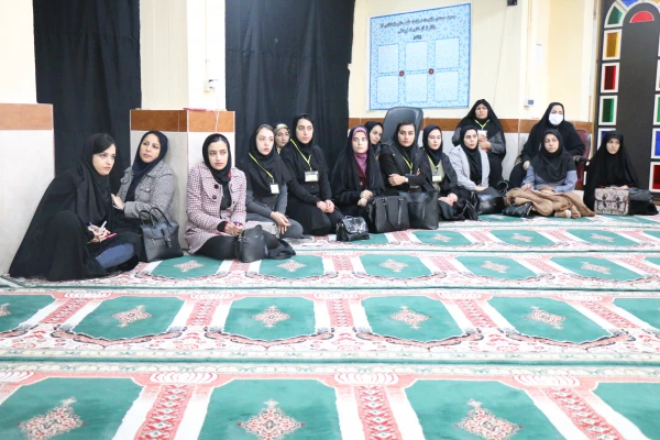 
با حضور مدیرکل تربیت بدنی دانشگاه فرهنگیان کارگاه بارش فکری در هشتمین دوره بالندگی کارشناسان و متخصصین تربیت بدنی و پنجمین همایش کشوری انجمن های ورزش دانشجویی خوابگاهی به میزبانی دانشگاه فرهنگیان استان بوشهر برگزار شد.  6