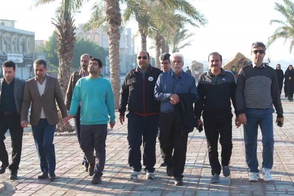 همایش پیاده روی صبحگاهی کارکنان دانشگاه فرهنگیان استان بوشهر در ساحل نیلگون خلیج فارس برگزار شد. 8