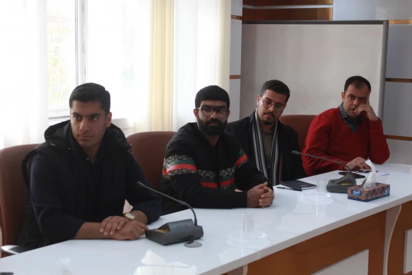 با حضور رئیس دانشگاه فرهنگیان استان بوشهر، نشست تشکل های دانشجویی پردیس های دانشگاه برگزار شد. 3