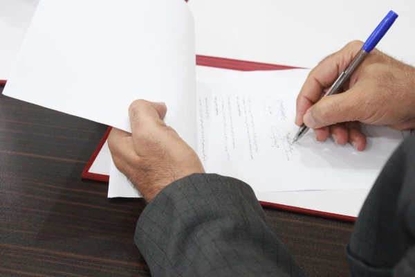 با حضور روسای دانشگاه فرهنگیان و کتابخانه های عمومی استان بوشهر، تفاهم نامه همکاری میان دانشگاه فرهنگیان و کتابخانه های عمومی این استان امضا شد. 2