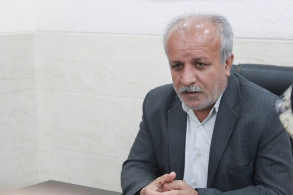 با حضور روسای دانشگاه فرهنگیان و کتابخانه های عمومی استان بوشهر، تفاهم نامه همکاری میان دانشگاه فرهنگیان و کتابخانه های عمومی این استان امضا شد. 6