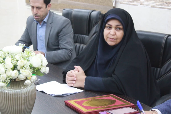 با حضور روسای دانشگاه فرهنگیان و کتابخانه های عمومی استان بوشهر، تفاهم نامه همکاری میان دانشگاه فرهنگیان و کتابخانه های عمومی این استان امضا شد. 9