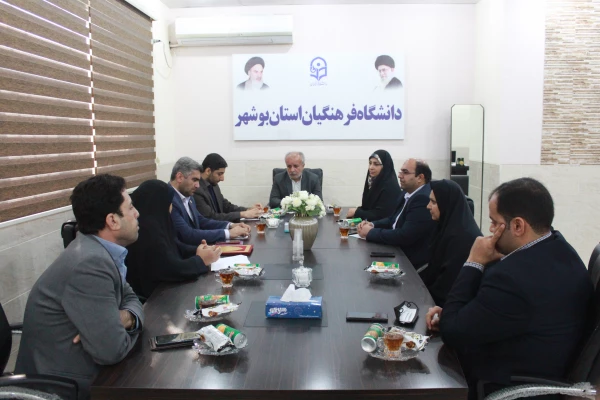 با حضور روسای دانشگاه فرهنگیان و کتابخانه های عمومی استان بوشهر، تفاهم نامه همکاری میان دانشگاه فرهنگیان و کتابخانه های عمومی این استان امضا شد. 10