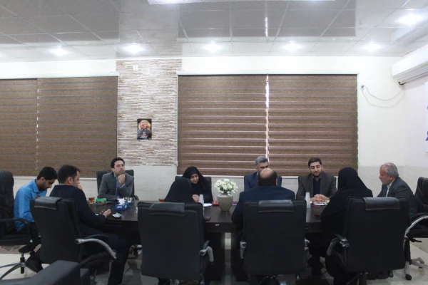 با حضور روسای دانشگاه فرهنگیان و کتابخانه های عمومی استان بوشهر، تفاهم نامه همکاری میان دانشگاه فرهنگیان و کتابخانه های عمومی این استان امضا شد. 13