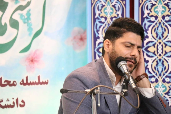 همزمان با دوره کشوری تربیت مربی درس آموزش قرآن کریم دانشگاه فرهنگیان، محفل انس با قرآن کریم در بوشهر برگزار شد. 2