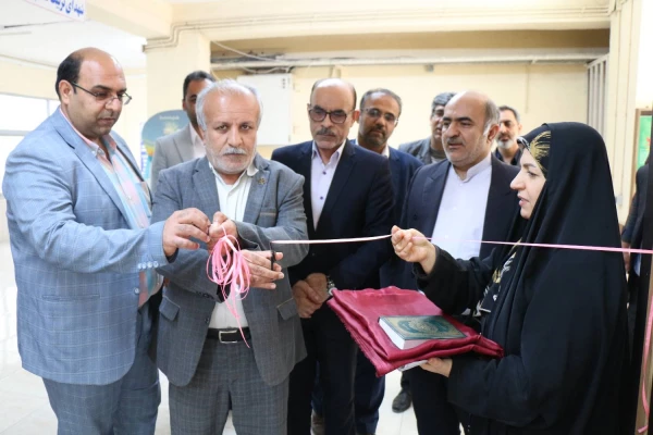 با حضور معاون مدیرکل فرهنگی دانشگاه فرهنگیان، دارالقرآن پردیس علامه طباطبایی دانشگاه فرهنگیان استان بوشهر افتتاح شد. 6