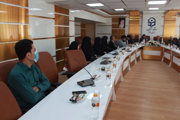 با حضور مشاور رئیس و مدیرکل حراست دانشگاه فرهنگیان؛
رئیس اداره حراست مدیریت استانی دانشگاه فرهنگیان استان بوشهر معارفه شد 5