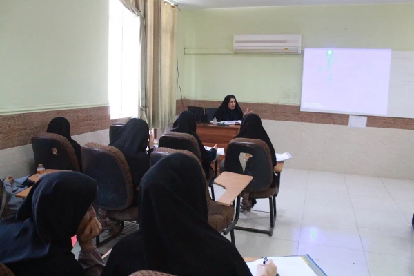 رئیس دانشگاه فرهنگیان استان بوشهر:
دوره ملی آموزشی تربیتی با رویکرد معارف نماز در حال برگزاری است 12