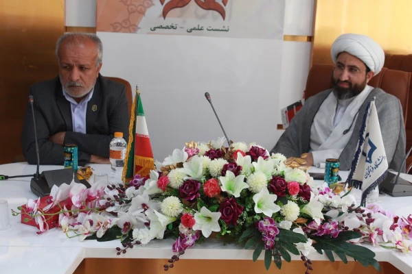 رئیس حوزه اسلامی دانشگاهیان کشور:
نظامنامه حوزه اسلامی دانشگاه فرهنگیان رونمایی می شود 7