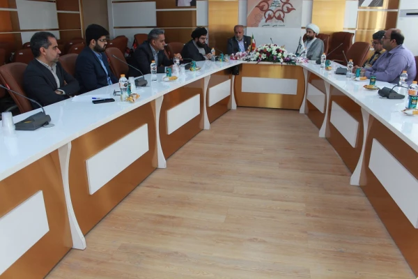 رئیس حوزه اسلامی دانشگاهیان کشور:
نظامنامه حوزه اسلامی دانشگاه فرهنگیان رونمایی می شود 10