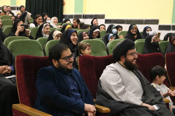 رئیس دانشگاه فرهنگیان استان بوشهر:
جشن ازدواج دانشجویی 48 زوج دانشجوی این دانشگاه برگزار شد
 3