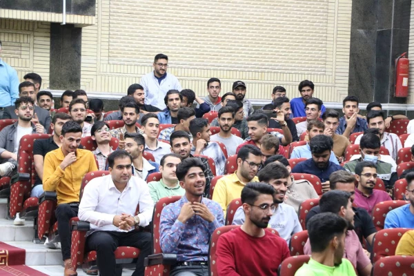 با حضور مسئولان و دانشجویان دانشگاه فرهنگیان استان بوشهر؛
جشن بزرگ میلاد امام زمان (عج) برگزار شد 5