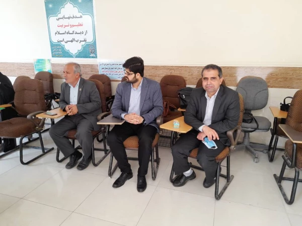 رئیس دانشگاه فرهنگیان استان بوشهر:
آزمون جبرانی جامع ۷۷ مهارت آموز برگزار شد 13