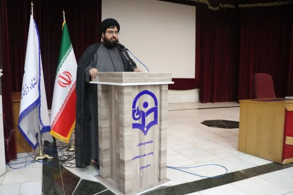 با حضور مدیر امور مبلغان نهاد نمایندگی مقام معظم رهبری در دانشگاه ها:
دوره تربیت مربی مبلغ دانشگاهی در استان بوشهر برگزار شد 10