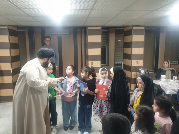 با حضور خانواده ها؛
ضیافت افطاری کارکنان و اعضای هیات علمی دانشگاه فرهنگیان استان بوشهر برگزار شد 8