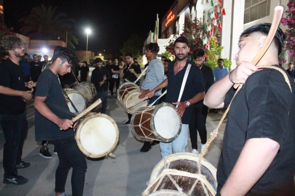 
برای نخستین بار در دانشگاه فرهنگیان استان بوشهر؛
آئین سینه زنی سنتی بوشهری با حضور یکی از مداحان برجسته استان برگزار شد 4