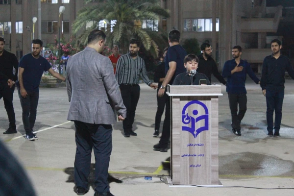 
برای نخستین بار در دانشگاه فرهنگیان استان بوشهر؛
آئین سینه زنی سنتی بوشهری با حضور یکی از مداحان برجسته استان برگزار شد 5