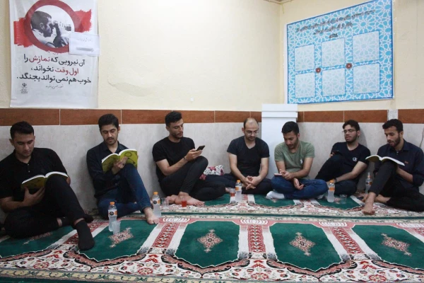 
برای نخستین بار در دانشگاه فرهنگیان استان بوشهر؛
آئین سینه زنی سنتی بوشهری با حضور یکی از مداحان برجسته استان برگزار شد 10