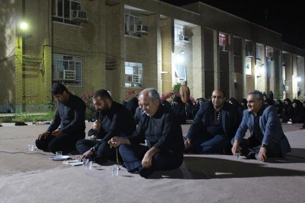 
برای نخستین بار در دانشگاه فرهنگیان استان بوشهر؛
آئین سینه زنی سنتی بوشهری با حضور یکی از مداحان برجسته استان برگزار شد 16