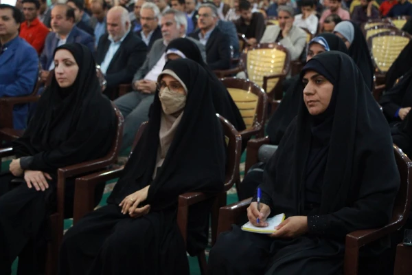 با حضور گسترده مسئولان،اساتید، کارکنان و دانشجویان دانشگاه فرهنگیان استان بوشهر؛
دیدار رمضانی دانشگاهیان استان با نماینده ولی فقیه در استان و امام جمعه بوشهر برگزار شد 3