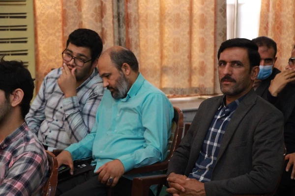 با حضور گسترده مسئولان،اساتید، کارکنان و دانشجویان دانشگاه فرهنگیان استان بوشهر؛
دیدار رمضانی دانشگاهیان استان با نماینده ولی فقیه در استان و امام جمعه بوشهر برگزار شد 12