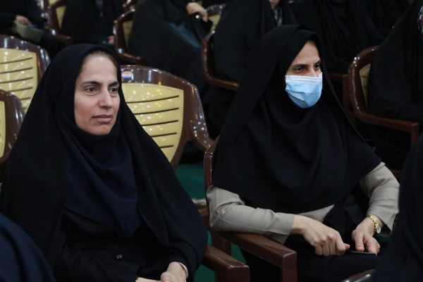 با حضور گسترده مسئولان،اساتید، کارکنان و دانشجویان دانشگاه فرهنگیان استان بوشهر؛
دیدار رمضانی دانشگاهیان استان با نماینده ولی فقیه در استان و امام جمعه بوشهر برگزار شد 18