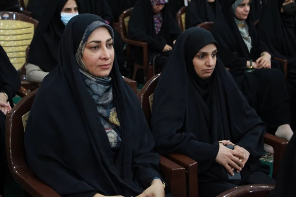 با حضور گسترده مسئولان،اساتید، کارکنان و دانشجویان دانشگاه فرهنگیان استان بوشهر؛
دیدار رمضانی دانشگاهیان استان با نماینده ولی فقیه در استان و امام جمعه بوشهر برگزار شد 19