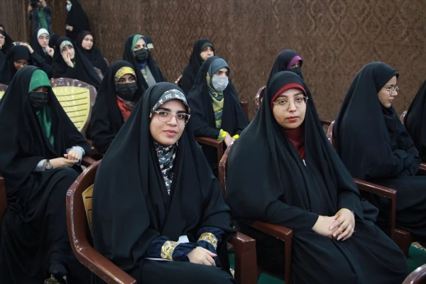 با حضور گسترده مسئولان،اساتید، کارکنان و دانشجویان دانشگاه فرهنگیان استان بوشهر؛
دیدار رمضانی دانشگاهیان استان با نماینده ولی فقیه در استان و امام جمعه بوشهر برگزار شد 31