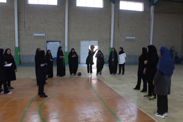 در دانشگاه فرهنگیان استان بوشهر؛
جشنواره ورزشی جام رمضان کارکنان برگزار شد 7